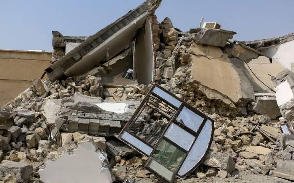 Noticia: Tres muertos y 19 heridos tras terremoto que sacudió a Irán Tres muertos y 19 heridos tras terremoto que sacudió a Irán