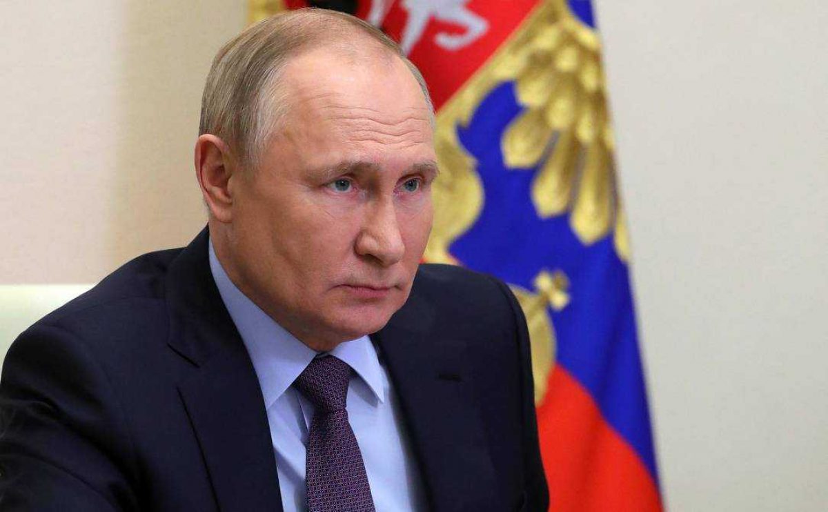Noticia: Desde un cáncer al mal de Parkinson: estos son los graves problemas de salud de Vladimir Putin Desde un cáncer al mal de Parkinson: estos son los graves problemas de salud de Vladimir Putin