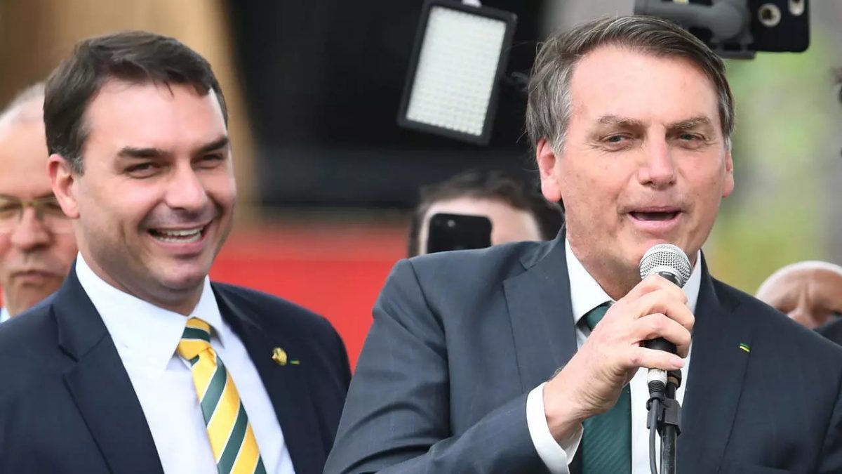 Noticia: La Fiscalía de Río de Janeiro denuncia por corrupción al hijo del presidente de Brasil La Fiscalía de Río de Janeiro denuncia por corrupción al hijo del presidente de Brasil