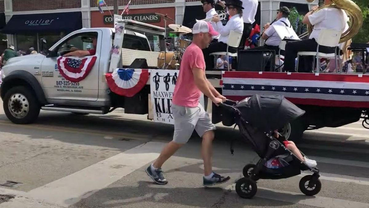 Noticia: Tiroteo en un desfile del 4 de Julio en Chicago: al menos 6 muertos y varios heridos Tiroteo en un desfile del 4 de Julio en Chicago: al menos 6 muertos y varios heridos
