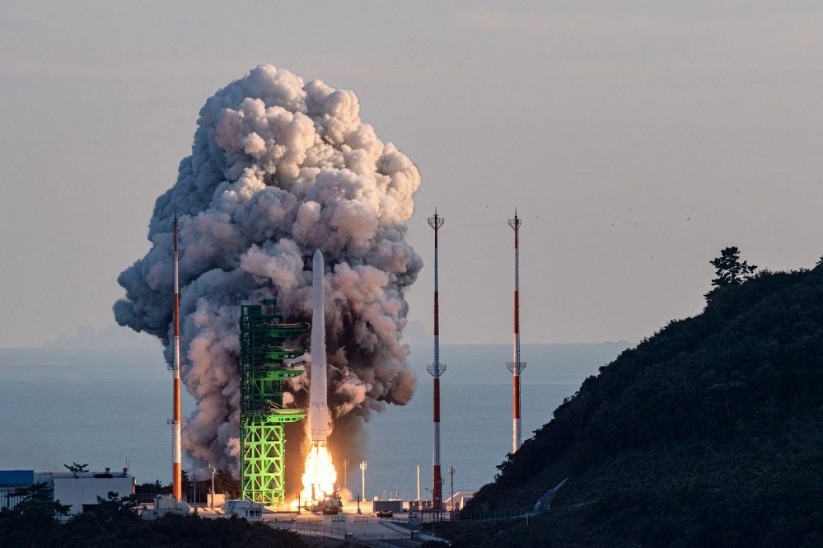 Noticia: Corea del Sur lanza su primer cohete espacial propio pero su misión fracasa Corea del Sur lanza su primer cohete espacial propio pero su misión fracasa