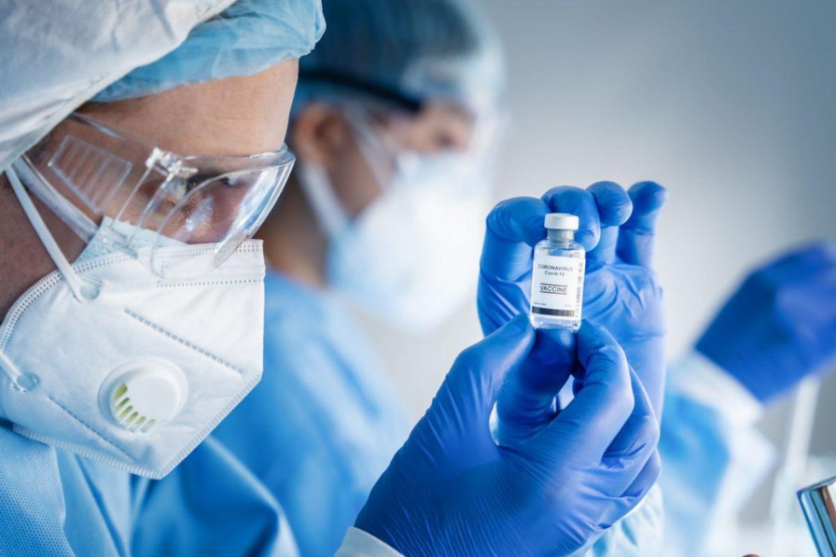 Noticia: China presenta la primera vacuna inhalable contra el coronavirus China presenta la primera vacuna inhalable contra el coronavirus