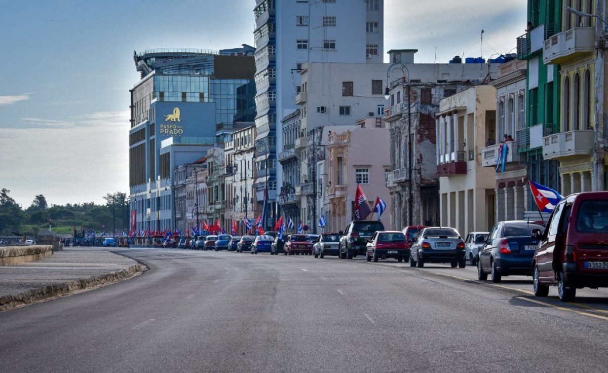 Noticia: Cuba legaliza las pequeñas y medianas empresas Cuba legaliza las pequeñas y medianas empresas