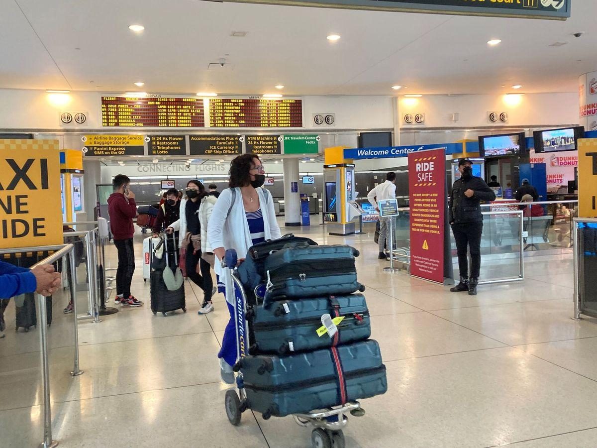 Noticia: EE.UU. recomienda no viajar a España por ‘alto riesgo’ de contagio de covid-19 EE.UU. recomienda no viajar a España por ‘alto riesgo’ de contagio de covid-19