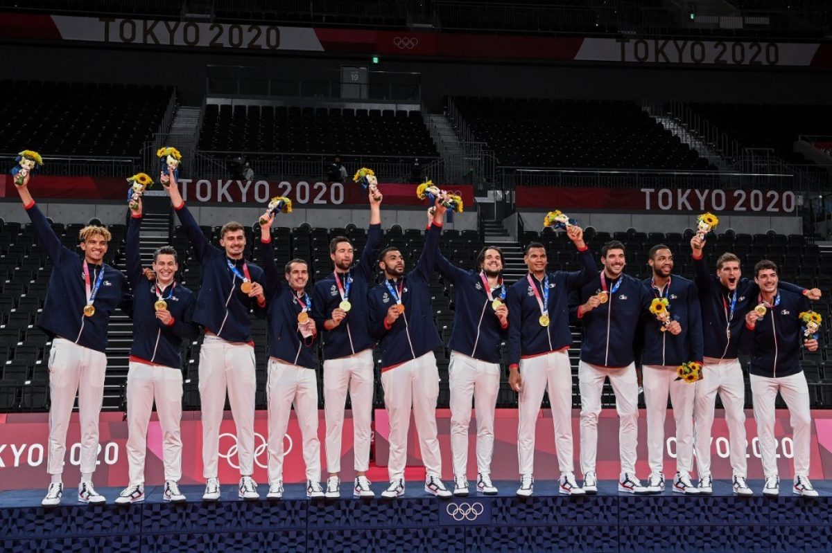 Noticia: Francia hace historia al ganar su primer oro en voleibol ante los rusos Francia hace historia al ganar su primer oro en voleibol ante los rusos