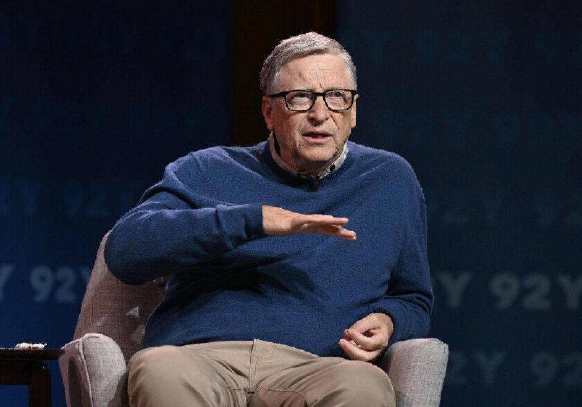 Noticia: Bill Gates se contagió de covid-19 y permanecerá aislado Bill Gates se contagió de covid-19 y permanecerá aislado
