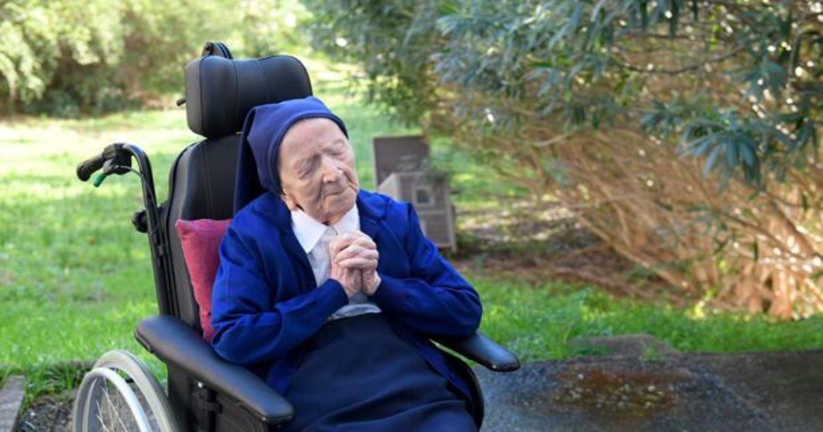 Noticia: Una monja francesa se convierte en la persona más anciana del mundo Una monja francesa se convierte en la persona más anciana del mundo