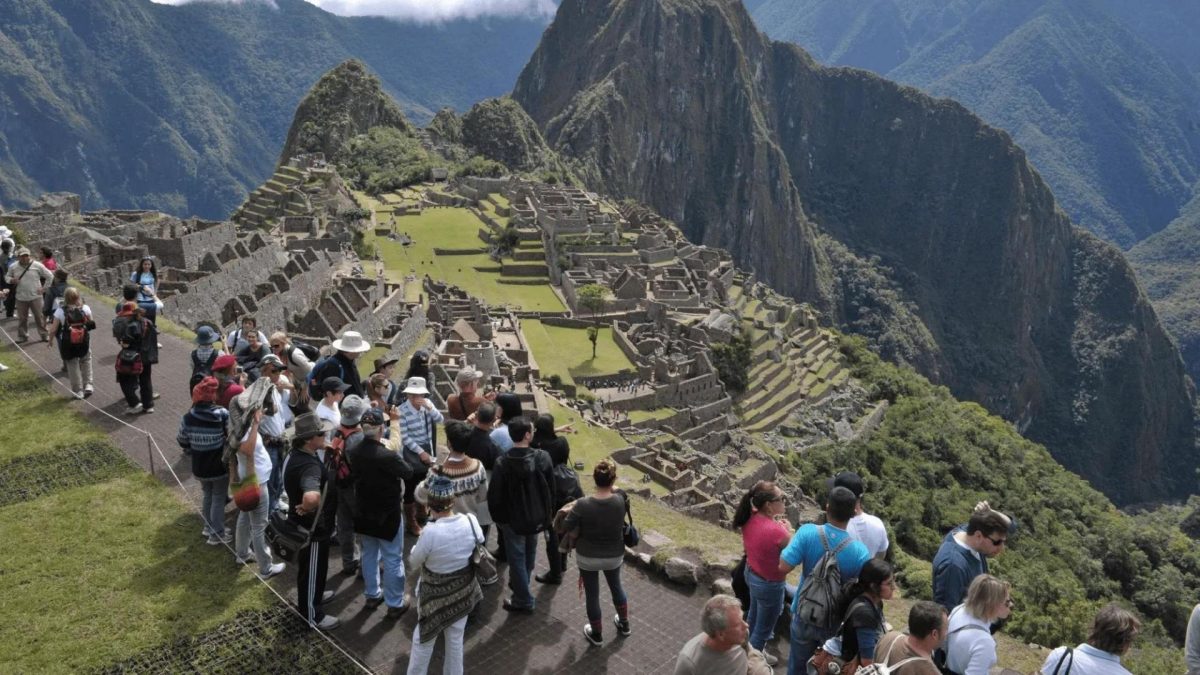 Noticia: Perú aprueba aumentar el aforo de Machu Picchu para visitas diarias Perú aprueba aumentar el aforo de Machu Picchu para visitas diarias