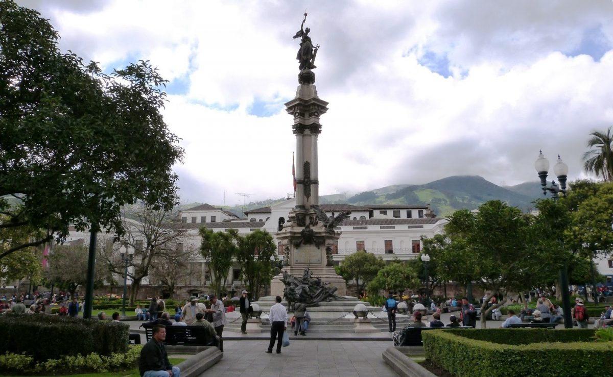 Noticia: EN VIVO | Ceremonia Militar de colocación de ofrendas florales por los 211 años del Primer Grito de Independencia EN VIVO | Ceremonia Militar de colocación de ofrendas florales por los 211 años del Primer Grito de Independencia