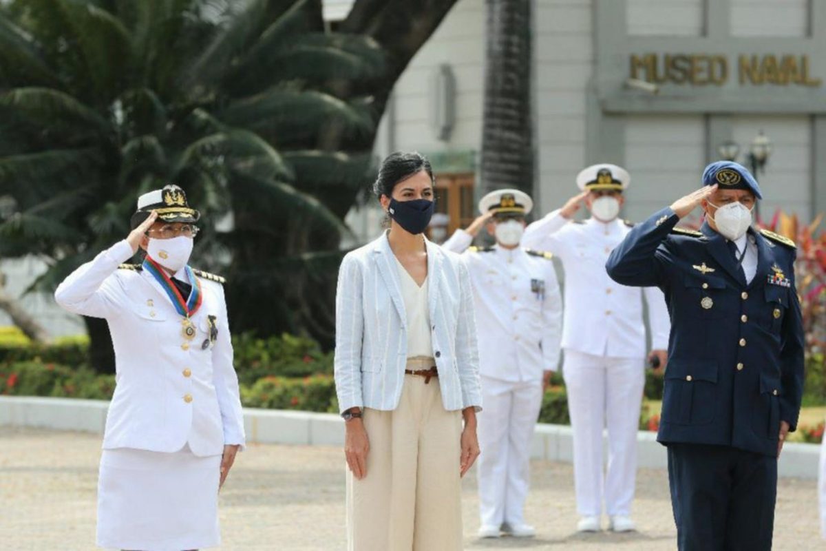 Noticia: Vicepresidenta María Alejandra Muñoz, estuvo presente en conmemoración de los 79 años del Combate Naval de Jambelí Vicepresidenta María Alejandra Muñoz, estuvo presente en conmemoración de los 79 años del Combate Naval de Jambelí