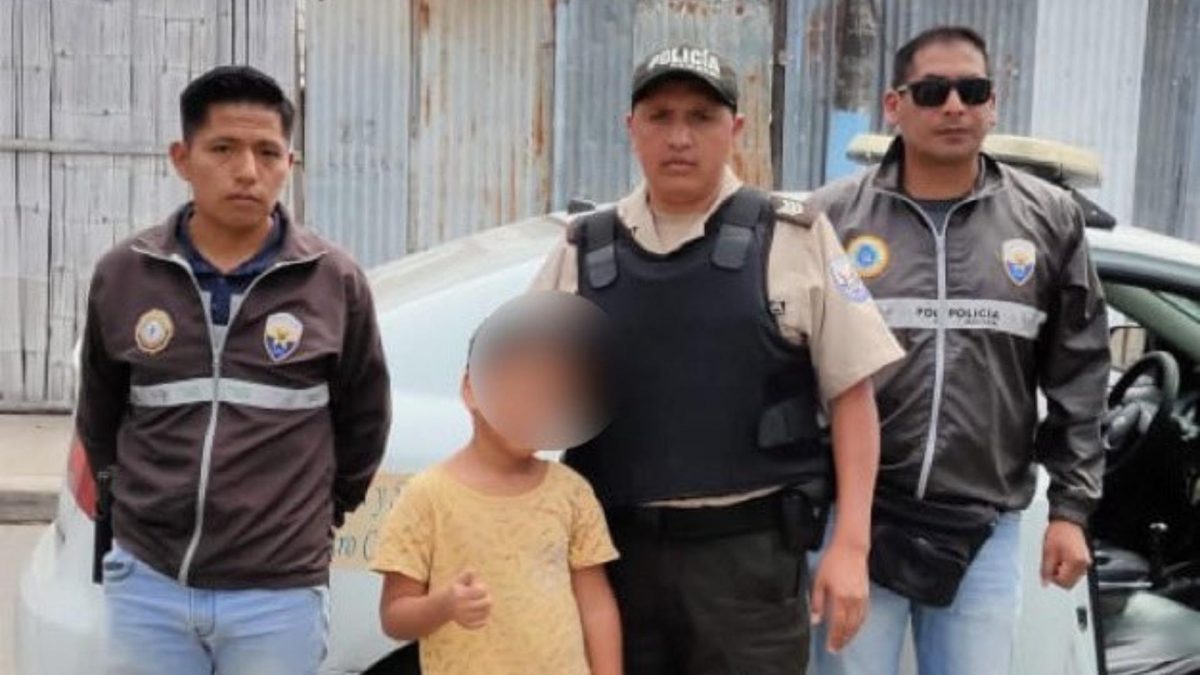 Noticia: Policía encontró al niño desaparecido de 7 años en la Playita del Guasmo Policía encontró al niño desaparecido de 7 años en la Playita del Guasmo