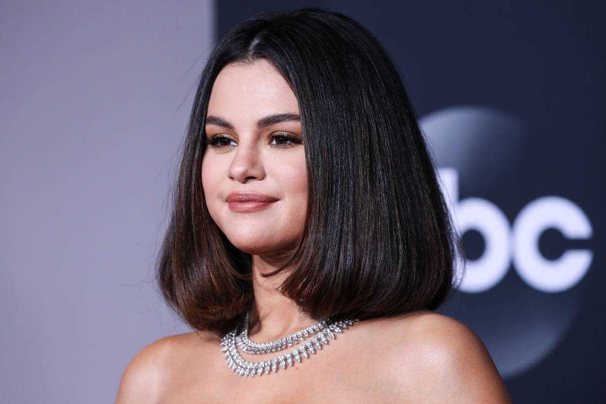 Noticia: Selena Gomez será montañista peruana en una película Selena Gomez será montañista peruana en una película