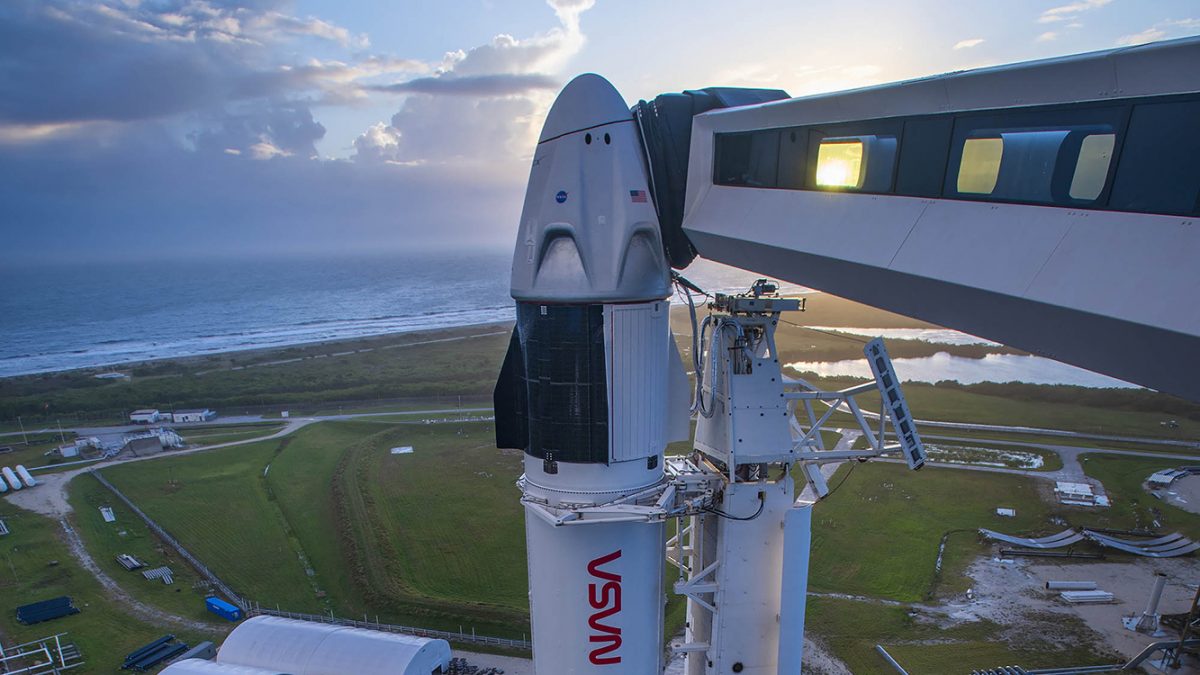 Noticia: Lanzamiento de SpaceX con tras astronautas fue pospuesto al domingo Lanzamiento de SpaceX con tras astronautas fue pospuesto al domingo