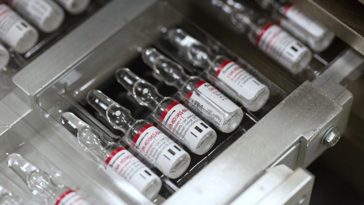 Noticia: Ninguno de los 2.000 voluntarios se contagió del coronavirus después de dos dosis de la vacuna Sputnik V Ninguno de los 2.000 voluntarios se contagió del coronavirus después de dos dosis de la vacuna Sputnik V
