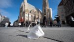 Noticia: España elimina el uso obligatorio de mascarillas en la mayoría de interiores España elimina el uso obligatorio de mascarillas en la mayoría de interiores