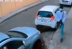 VIDEO | Cámaras de seguridad captaron el robo de sacapintas a una pareja en Portoviejo