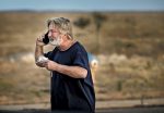 Noticia: Alec Baldwin dice que el tiroteo fatal fue "uno en un billón" Alec Baldwin dice que el tiroteo fatal fue "uno en un billón"