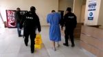 Noticia: Guayaquil: Reo intentó fugarse de un hospital vestido de doctor Guayaquil: Reo intentó fugarse de un hospital vestido de doctor