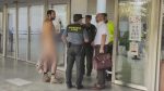 Noticia: Hombre intentó entrar desnudo al juicio por exhibicionismo en su contra Hombre intentó entrar desnudo al juicio por exhibicionismo en su contra