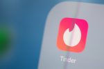 Noticia: Pakistán bloquea 'Tinder' en su territorio por su contenido "inmoral" Pakistán bloquea 'Tinder' en su territorio por su contenido "inmoral"