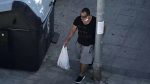 Decapitó a su amigo de la infancia y lo descubrieron tirando su cabeza a la basura
