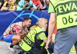 La reacción de Cristiano Ronaldo tras el pelotazo a una mujer en la Champions League