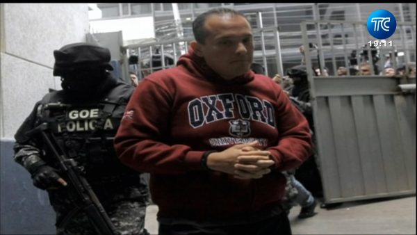 Exgerente de Petroecuador, Alex Bravo, salió de la cárcel