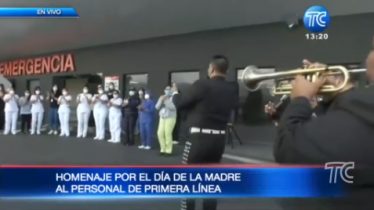 Homenaje por el Día de las Madres en el Hospital IESS Quito Sur