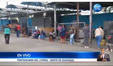 Esta es la situación que se vive en las afueras de la Penitenciaría de Guayaquil