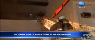 Incendio consumió varios consultorios odontológicos en Guayaquil