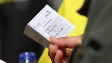 Para ingresar a las instituciones públicas los ciudadanos tendrán que presentar el carné de vacunación