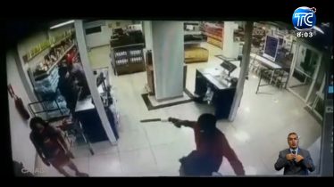 Delincuentes asaltan un local comercial en el norte de Guayaquil