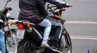 Noticia: Tres delincuentes en moto asaltaron a un hombre y a una mujer en Guayaquil Tres delincuentes en moto asaltaron a un hombre y a una mujer en Guayaquil