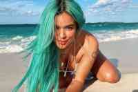 Noticia: Así fue la despedida que le dio Karol G a su pelo azul Así fue la despedida que le dio Karol G a su pelo azul