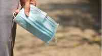 Noticia: Se planteará dejar la mascarilla en espacios abiertos Se planteará dejar la mascarilla en espacios abiertos