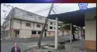Noticia: VIDEO | Moradores de Durán denuncian que un poste está por caerse y mala organización de desechos en el sur de Guayaquil VIDEO | Moradores de Durán denuncian que un poste está por caerse y mala organización de desechos en el sur de Guayaquil