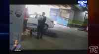 Noticia: VIDEO: Encuentra un cadáver en el parqueadero de un centro comercial VIDEO: Encuentra un cadáver en el parqueadero de un centro comercial