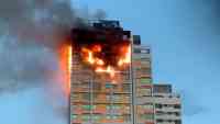 Noticia: VIDEO | Se registró un incendio en varios pisos de un edificio en Madrid VIDEO | Se registró un incendio en varios pisos de un edificio en Madrid