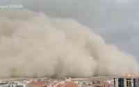 Noticia: VIDEO | Tormenta de arena azota Ankara, capital de Turquía VIDEO | Tormenta de arena azota Ankara, capital de Turquía