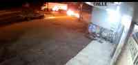 Noticia: Motocicleta se incendió tras chocar contra un camión en Santo Domingo Motocicleta se incendió tras chocar contra un camión en Santo Domingo