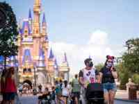 Noticia: Disney obliga a usar mascarillas en sus parques Disney obliga a usar mascarillas en sus parques