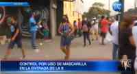 Noticia: Controlan el uso de mascarilla en la 'Entrada de la 8' Controlan el uso de mascarilla en la 'Entrada de la 8'