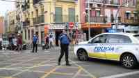 Noticia: "Pasen, la he matado": adulto mayor asesinó a su esposa con un martillo "Pasen, la he matado": adulto mayor asesinó a su esposa con un martillo
