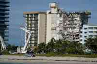 Noticia: Muertos en derrumbe en Florida suben a 24 y demolerán lo que quedó del edificio Muertos en derrumbe en Florida suben a 24 y demolerán lo que quedó del edificio