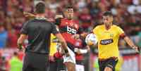 Noticia: ¿Quién es el árbitro del partido Flamengo vs Barcelona? ¿Quién es el árbitro del partido Flamengo vs Barcelona?