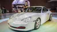 Noticia: Así luce un Porsche cubierto con 400.000 piedras preciosas incrustadas a mano Así luce un Porsche cubierto con 400.000 piedras preciosas incrustadas a mano