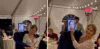 Noticia: Su novio se enfermó el día de la boda y lo reemplazó por un maniquí Su novio se enfermó el día de la boda y lo reemplazó por un maniquí