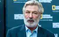 Noticia: Supervisora de "Rust" demandó a Alec Baldwin y a otros implicados en la película Supervisora de "Rust" demandó a Alec Baldwin y a otros implicados en la película