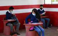 Noticia: Ecuador: Estudiantes que ya se encuentran en clases presenciales se mantendrán Ecuador: Estudiantes que ya se encuentran en clases presenciales se mantendrán