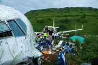 Noticia: Encuentran las cajas negras del avión accidentado en India Encuentran las cajas negras del avión accidentado en India